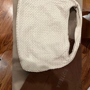 Like new bottega veneta bag